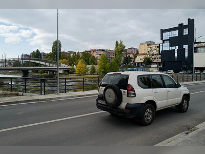 Zapadne sile upozoravaju Kosovo zbog izgradnje kontroverznih mostova.