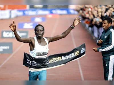 Toroitich Smashes Course Record at Amsterdam Marathon