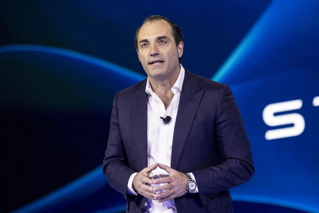Stellantis CEO to Meet Italian Unions as Auto Demand Slows in Europe
