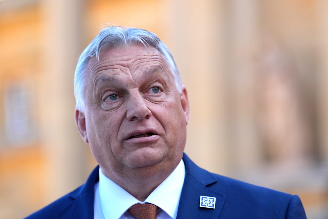 Orbán Viktor miniszterelnök szerint Magyarország életbevágó érdeke a békekonferencia.
