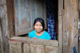 El Salvador Faces Persistent Poverty Despite Economic Growth Efforts