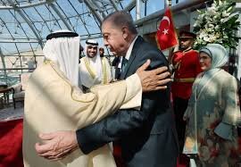 Erdoğan Receives Warm Welcome in Kuwait Ahead of Bilateral Talks