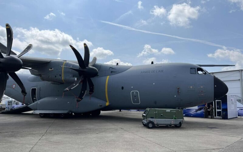 La France va acquérir quatre avions Airbus A400M dans le cadre de son expansion de défense.