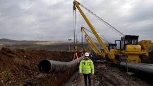 Srbija i Mađarska osuđuju plan EU da ukine uvoz ruskog gasa do 2028. godine.