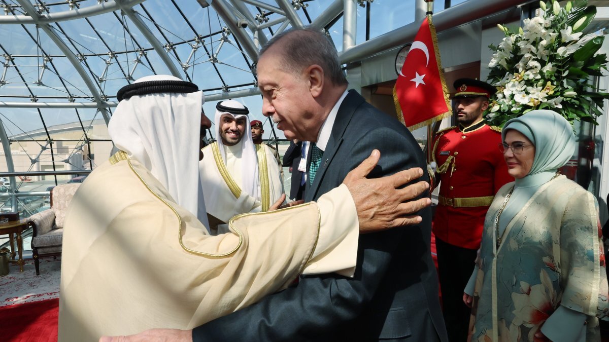 President Erdoğan Urges Unity on Gaza During Visit to Kuwait