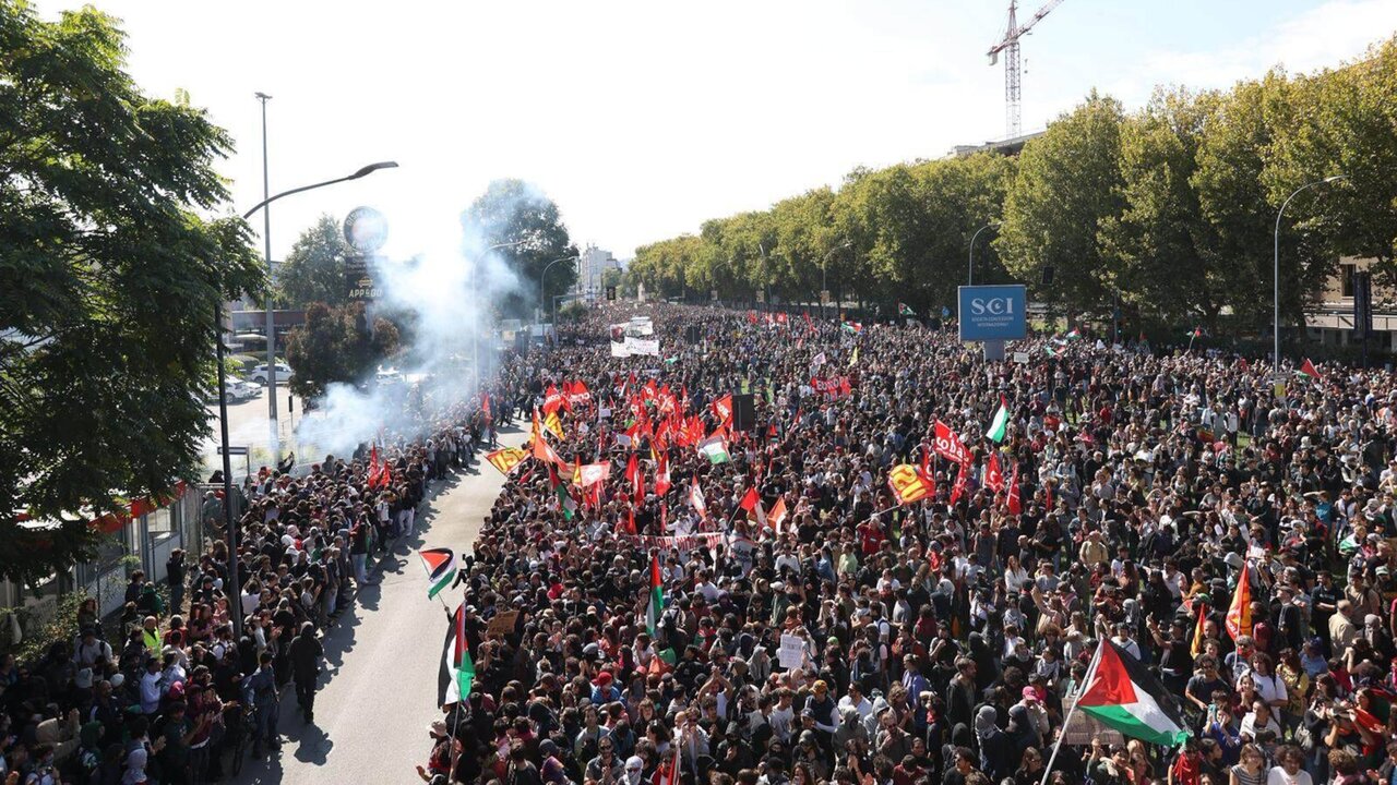 Pro-Palestinian Demonstrators Protest at Italy’s Soccer Training Center