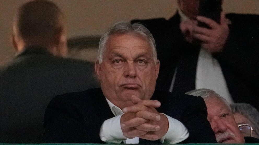 Orbán and Opposition Hold Rival Rallies Ahead of Hungarian Elections