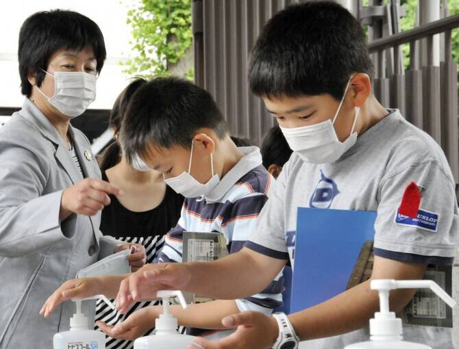The Germiest Kids: Youngest Students Harbor Most Viruses During Cold and Flu Season