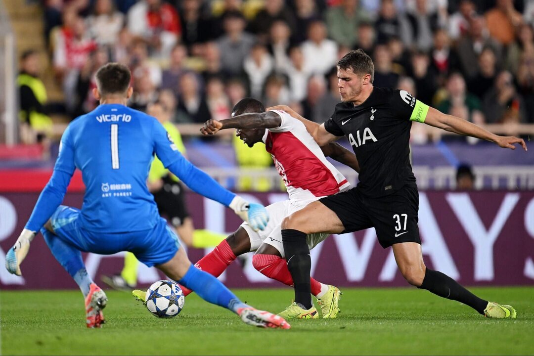 Vicario’s Heroics Help Tottenham Secure Draw in Monaco