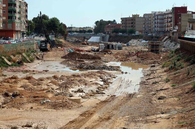 Valencia Flood Victims Grapple with Mental Toll as Rain Returns