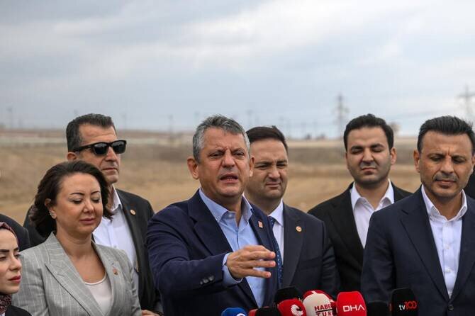 Turkish court expected to rule on case that could oust opposition leader