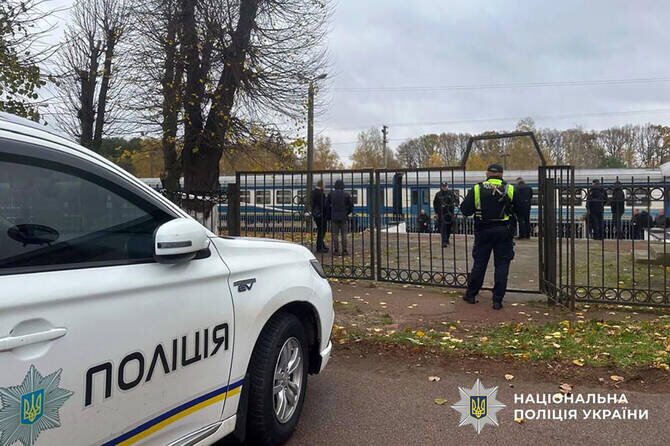Four Dead, Twelve Wounded in Blast at Ukrainian Train Station