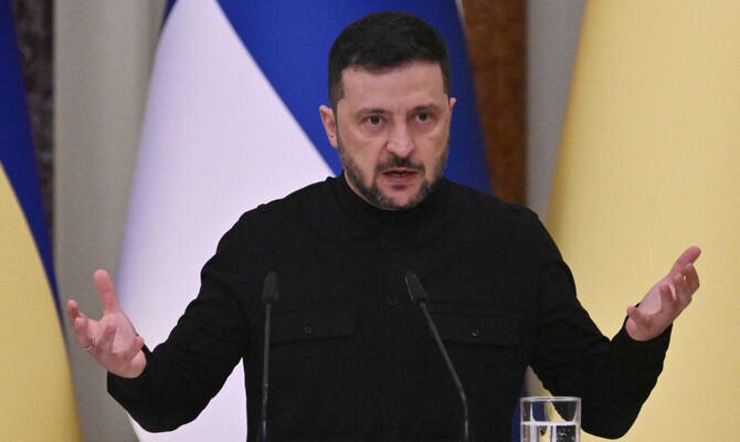 Zelensky Calls for Sanctions on Russian Oil Companies and Infrastructure