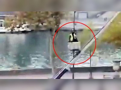 Két embert letartóztattak Párizsban a Louvre merész rablása után.