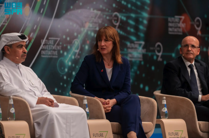 Finance Ministers Discuss International Partnerships, Investments, and Tech Security at FII9