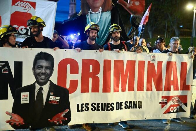 Spanish Regional Leader Faces Criticism Over Flood Handling One Year After Disaster