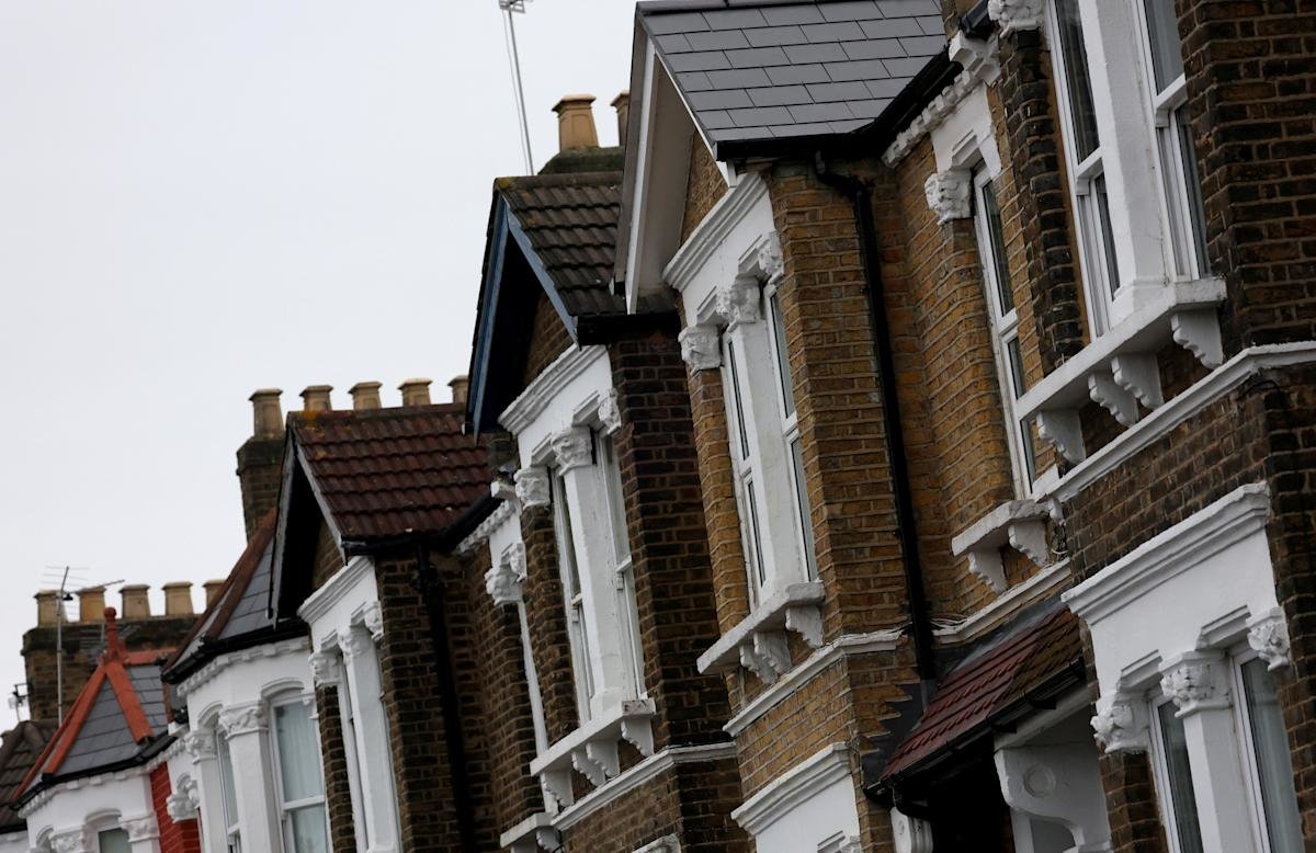 UK Mortgage Approvals Reach September Peak as Budget Tax Concern Looms