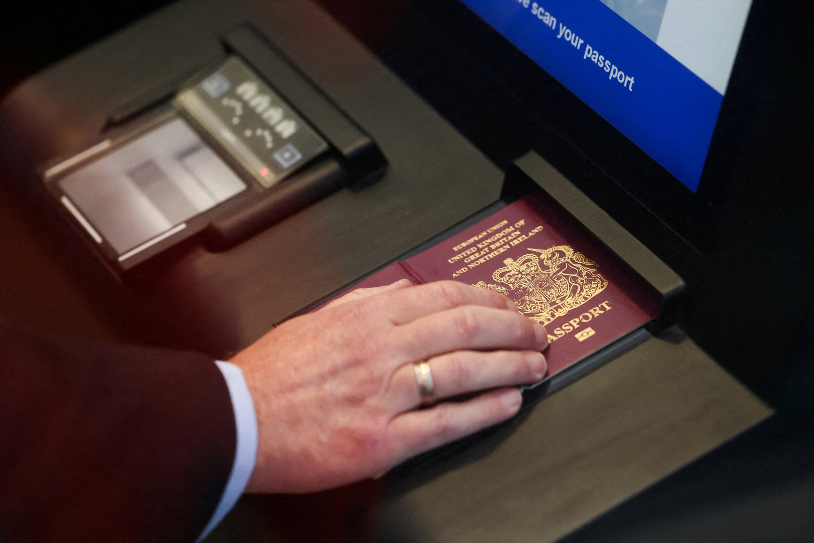 UK’s Port of Dover Delays EU Biometric Border Checks for Tourist Traffic