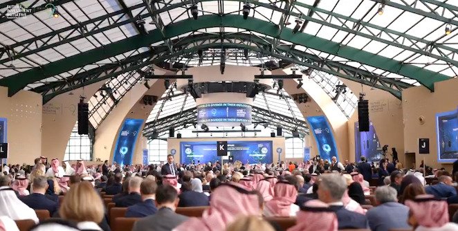 Saudi Arabia Positions Investment Hub as Path to Middle-East Peace