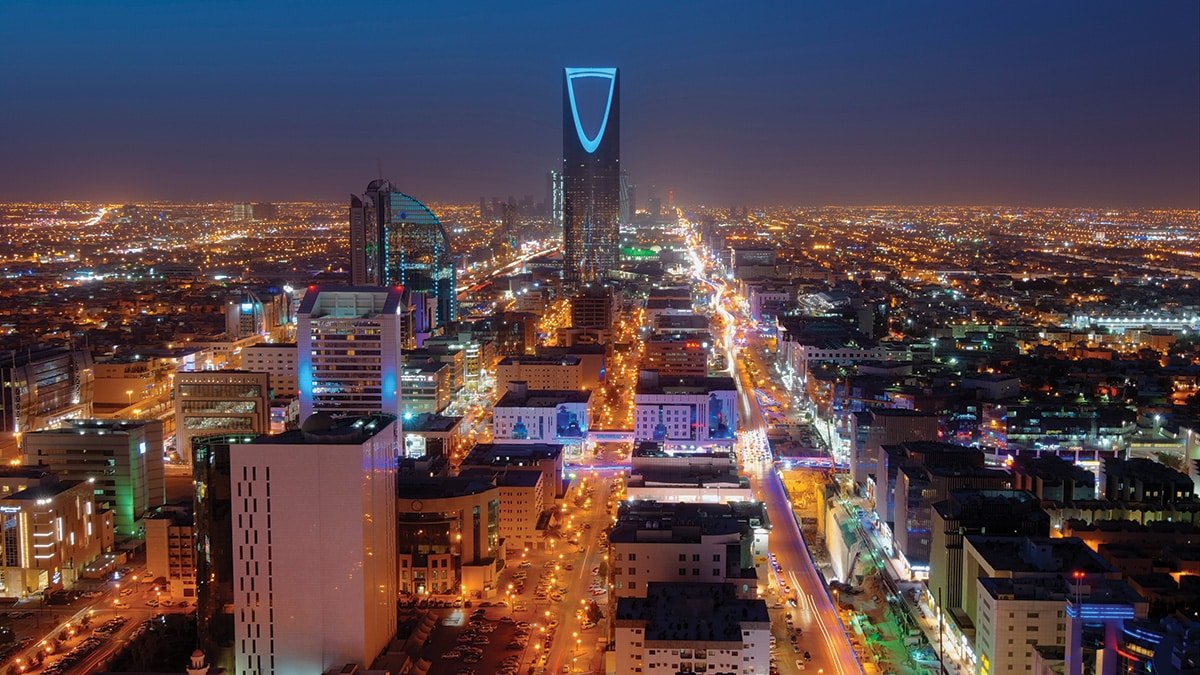 Saudi Arabia Scales Back Vision 2030 Gigaprojects Amid Oil Price Slump