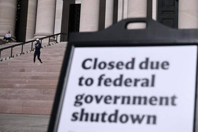 US Government Shutdown Enters Record Books as Impasse Continues