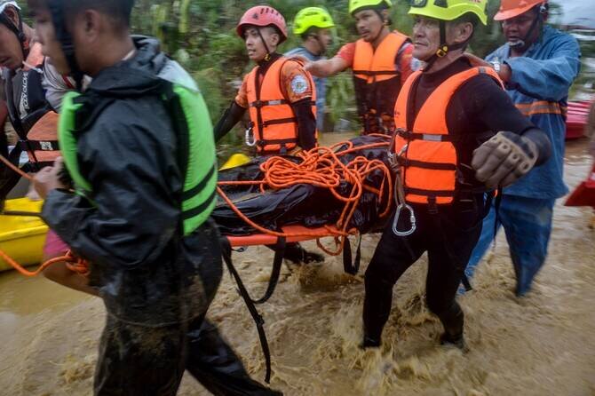 Philippines Declares State of Emergency Following Deadly Typhoon Kalmaegi