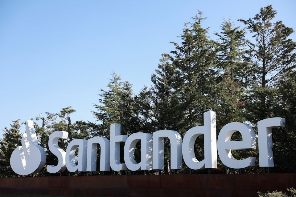 Santander to Elevate Insider as Next UK Chief Executive Amid Succession Drive