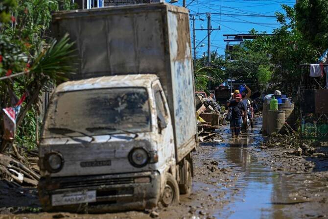 Typhoon Kalmaegi Makes Landfall in Vietnam After Deadly Philippines Outbreak