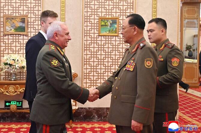 North Korean and Russian Military Officials Discuss Further Cooperation in Pyongyang