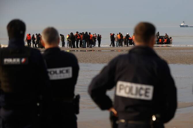 Six Migrants Killed in Car Crash During Police Pursuit in Bulgaria