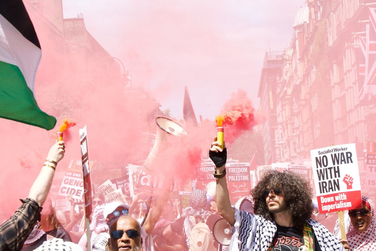 UK’s Identity Debate Reignited as Multiculturalism Faces Backlash