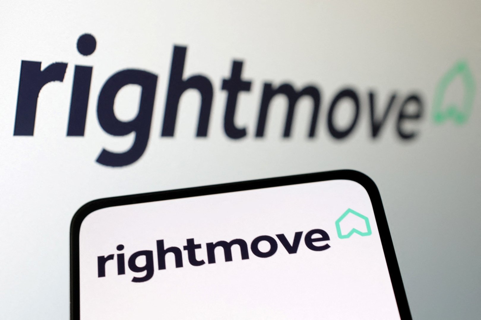 Rightmove Shares Plunge as AI-Driven Investment Slows 2026 Profit Growth