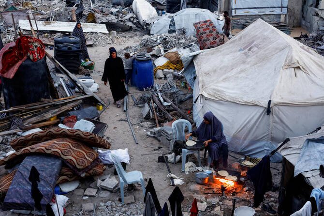 Gaza Health Officials Report Over 69,000 Palestinian Deaths in Israel-Hamas War