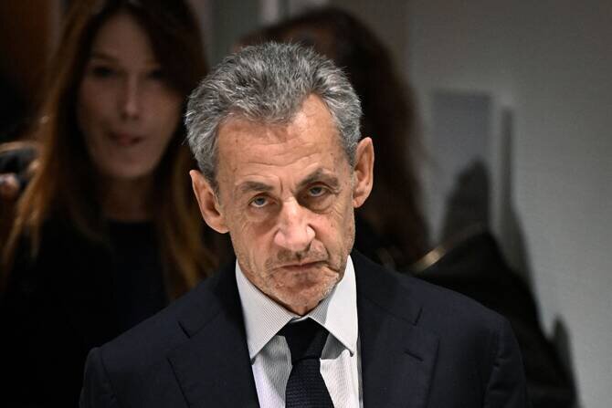 Sarkozy's Potential Early Release from Prison: A Comprehensive Examination