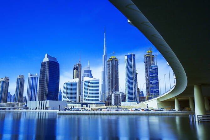 Dubai's Economy Expands 4.4% in H1 2025: Healthcare, Construction Boost Growth