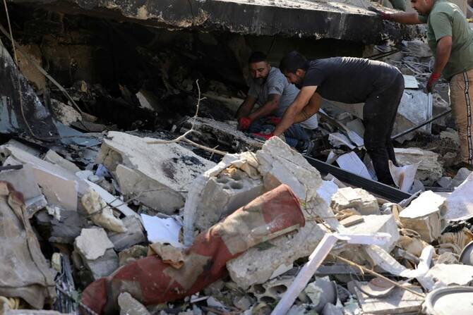 Israeli Strike in South Lebanon Kills One as Tensions Persist