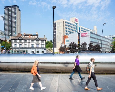 UK MPs Launch Probe into Chinese State Influence on British Universities