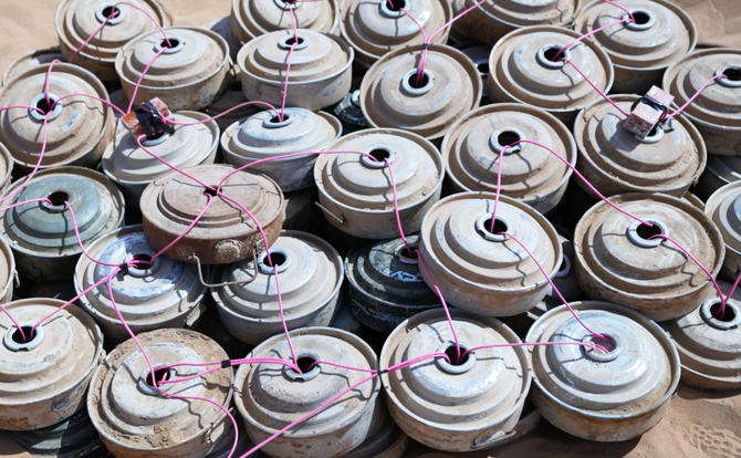 Saudi Demining Project Clears Over 1,000 Explosive Devices in Yemen