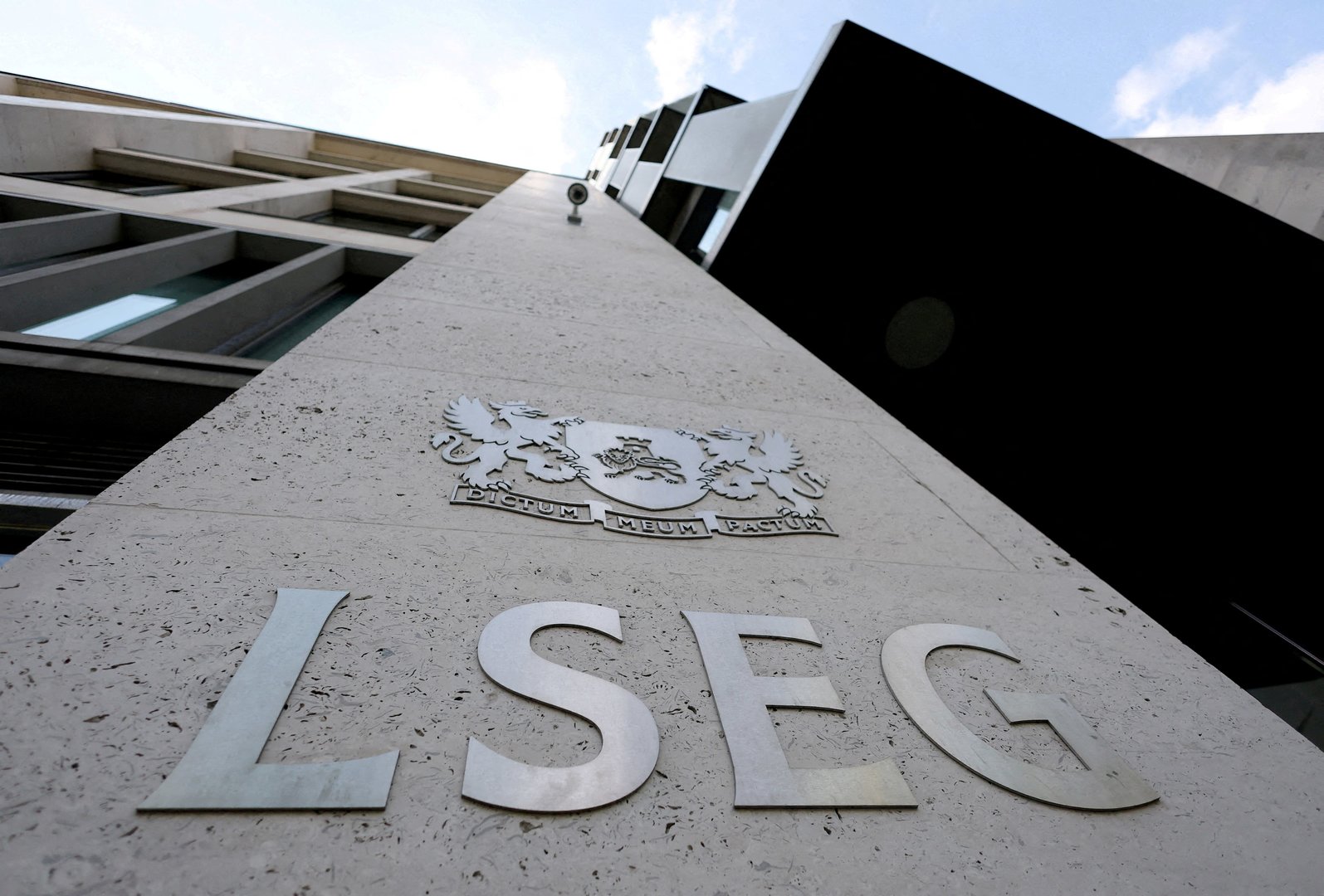 UK Pension Industry Rejects Mandated Shift into Domestic Stocks Proposed by LSE and Business Leaders