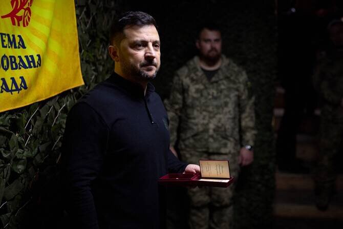 Ukraine Secures Gas Imports from Greece to Cover Winter Needs