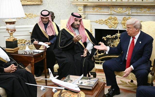 Saudi Arabia Signals Aim to Join Abraham Accords, Demands Clear Path to Palestinian State