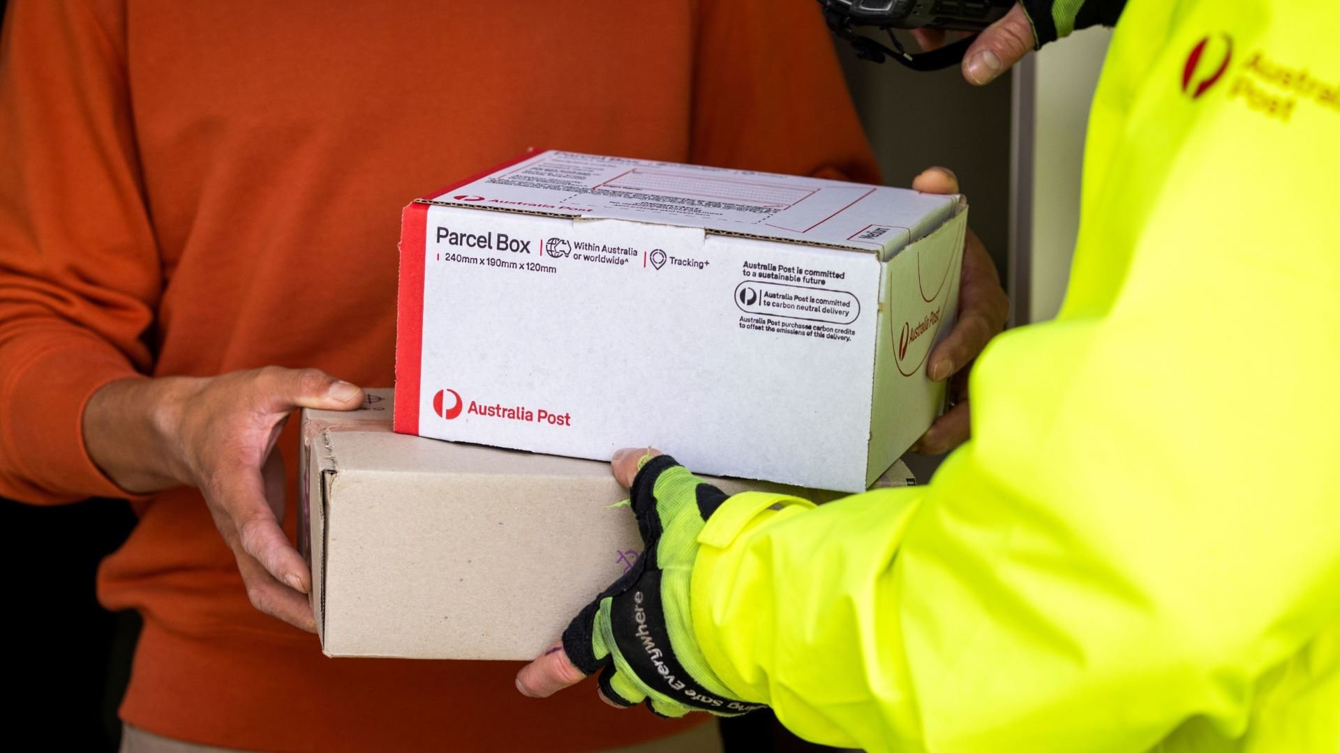 Australia Post Reintroduces Weekend Parcel Delivery Ahead of Holiday Season