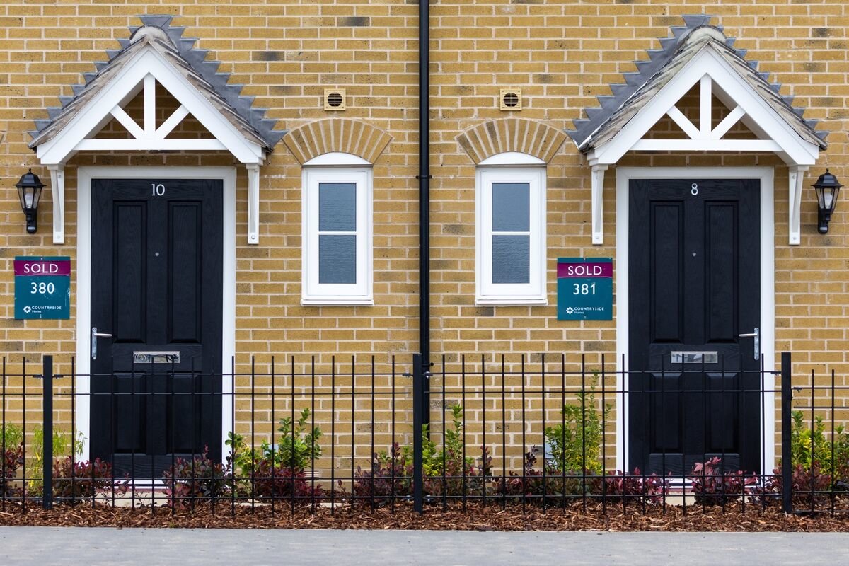 UK’s Rising Rhetorical Savings May Signal U.S. Households’ Future Economic Strain