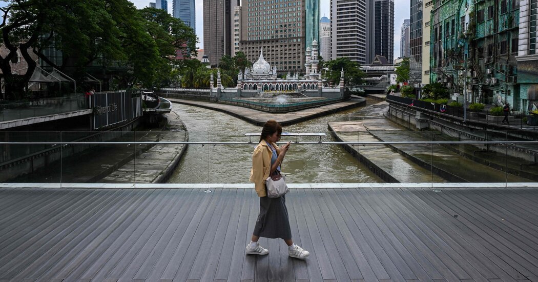 Malaysia to Bar Under-16s from Social Media as of 2026