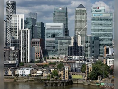 UK Bank Shares Surge After Budget Spares Lenders From New Taxes