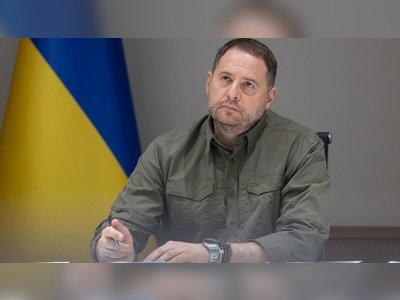 Ukrajna elnöke kulcsfontosságú munkatársát veszti el, mivel Andriy Yermak, a kabinetfőnök lemond a széleskörű korrupciós nyomozás közepette.