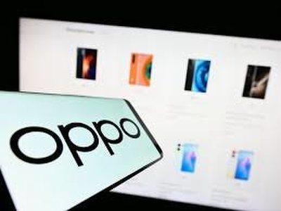 Chinese Smartphone Makers Exploit Apple AI Delay to Gain Ground in China