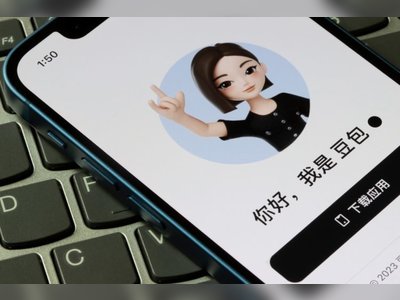 Chinese Smartphone Makers Exploit Apple AI Delay to Gain Ground in China