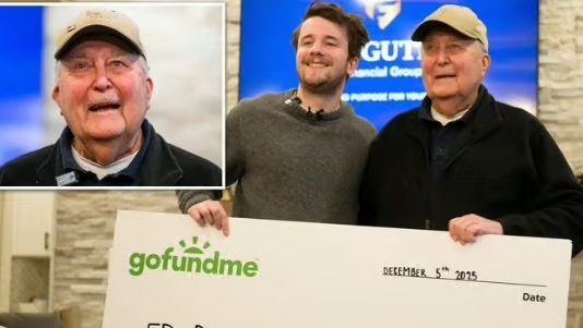 "On Se Croirait Dans Un Rêve" : Une Vidéo TikTok a Offert à un Caissier de Quatre-Vingt-Huit Ans Un Chèque de 1,7 Million de Dollars