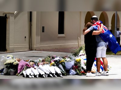 U.S. Senator Links Obama and Biden Policies to Bondi Beach Terror Attack, Sparking Debate